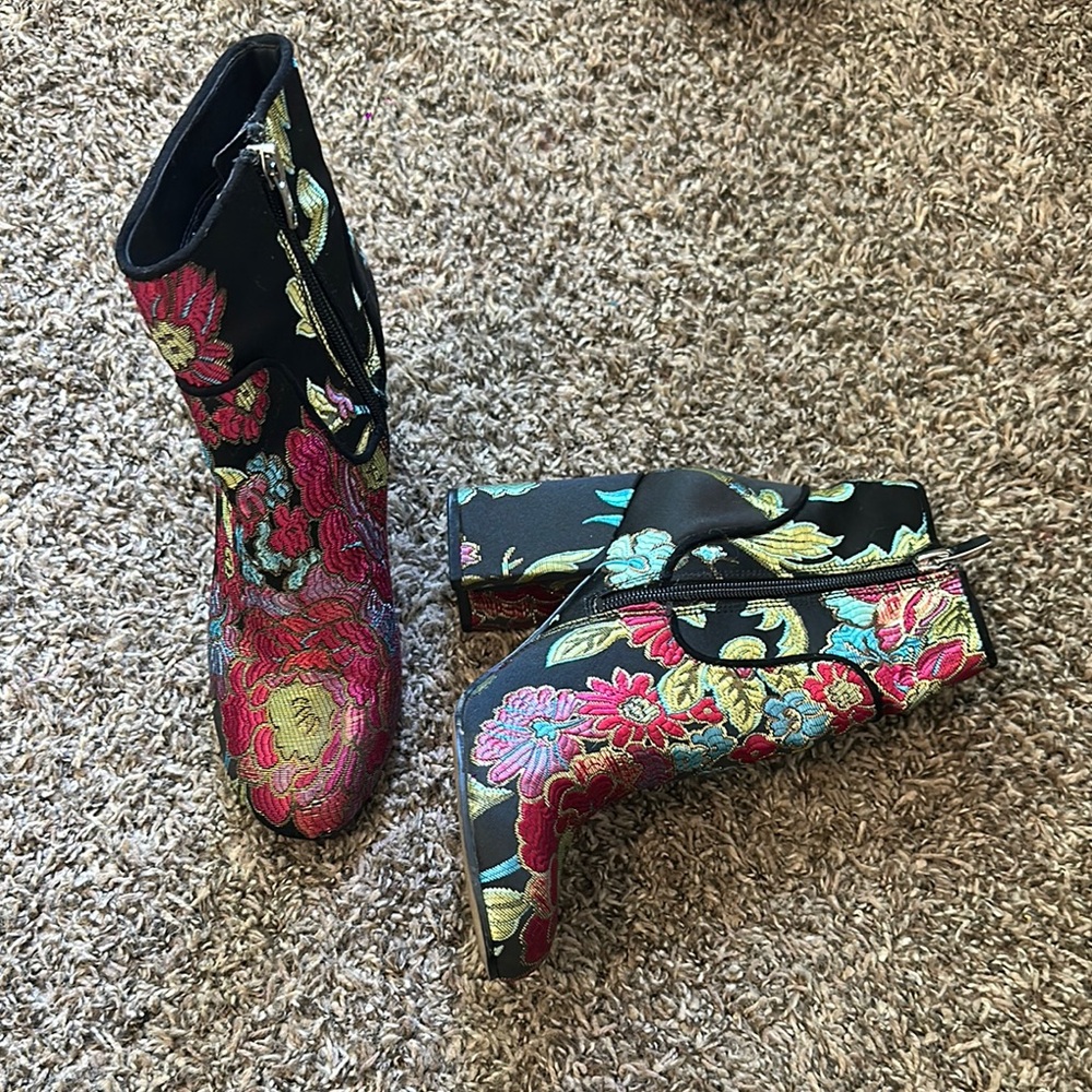 Marc Fisher Red and Blue Heeled Boots with Sleek Silhouette